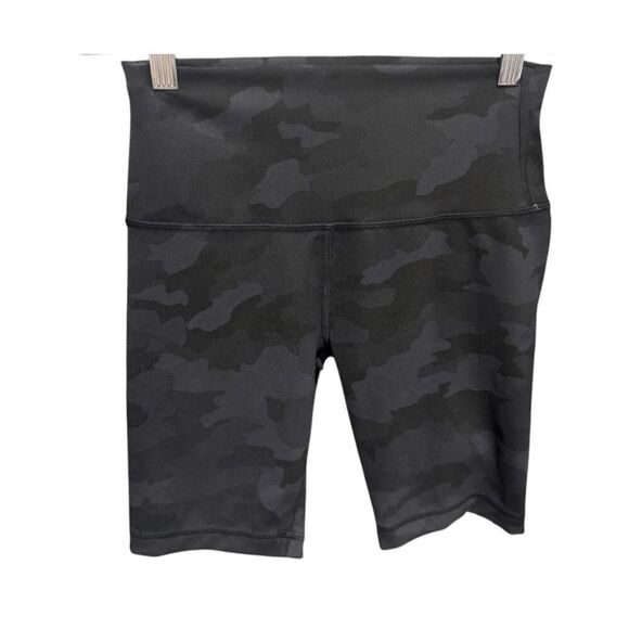 LULULEMON ATHLETICA Wunder Train Hi-Rise Short 8' Size 6 - Picture 3 of 4